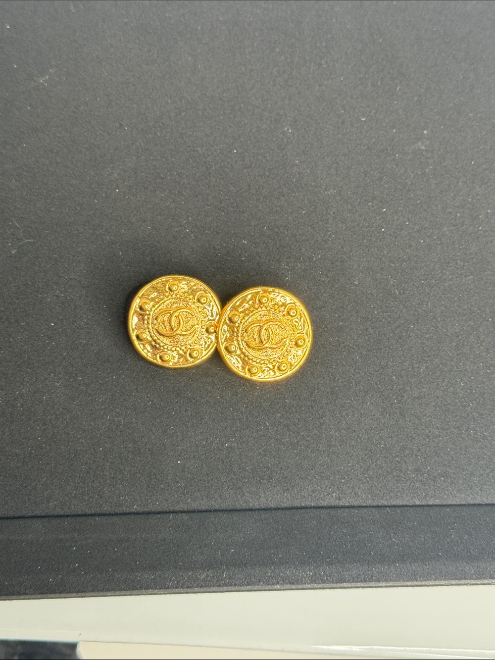 Vintage Chanel 1994 Baroque CC Logo Clip-On Earrings Gold Tone Ornate Medallion - Picture 2 of 10